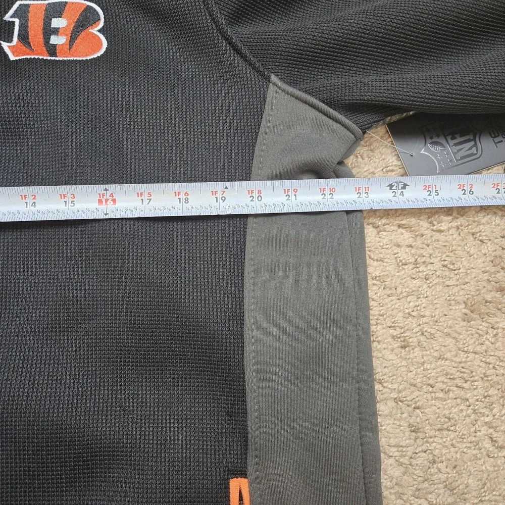 Cincinnati Bengals Mens L NFL Team Apparel Quarter Zip Sweater Sweatshirt